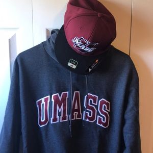 UMASS Hoodie & hat